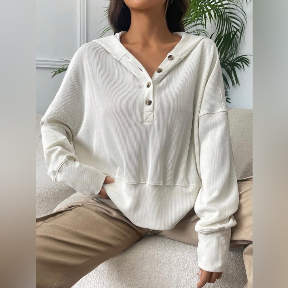 BRAND NEW sweater